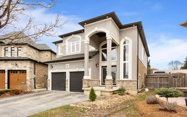 31 Rianna CT, Hamilton, ON L9B 0G3