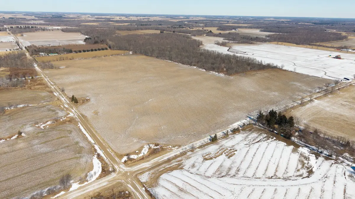 13700 largie RD, Dutton/dunwich, ON N0L 1J0