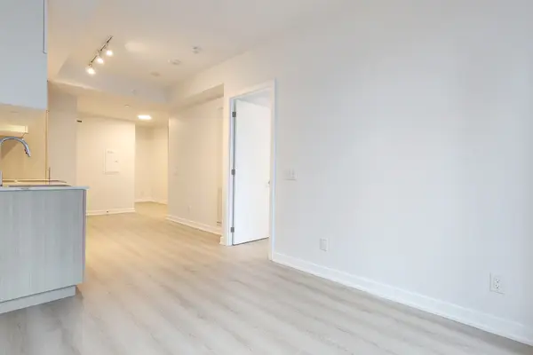 100 Queen ST E #606, Toronto C08, ON M5C 0B5