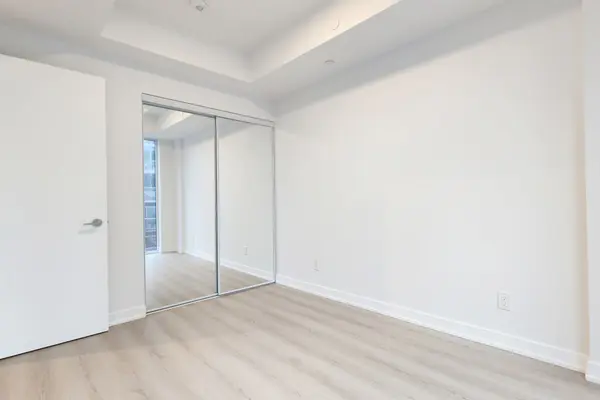 100 Queen ST E #606, Toronto C08, ON M5C 0B5