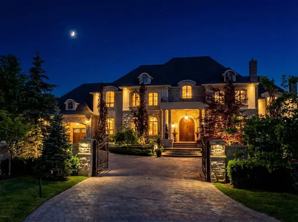 30 Nightfall CT, Vaughan, ON L0J 1C0