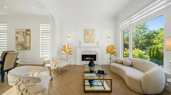 95 May AVE, Richmond Hill, ON L4C 3S7