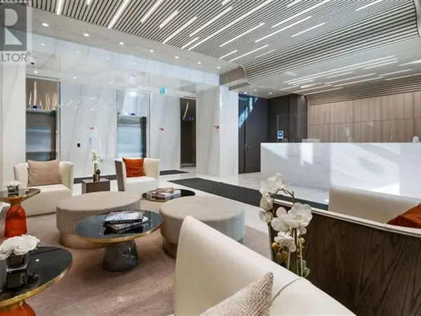 75 Norman Bethune AVE #909, Richmond Hill, ON L4B 0B6