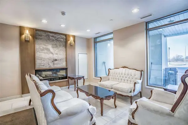 75 Norman Bethune AVE #909, Richmond Hill, ON L4B 0B6