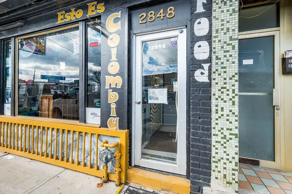 2848 Dufferin ST, Toronto W04, ON M6B 3S3