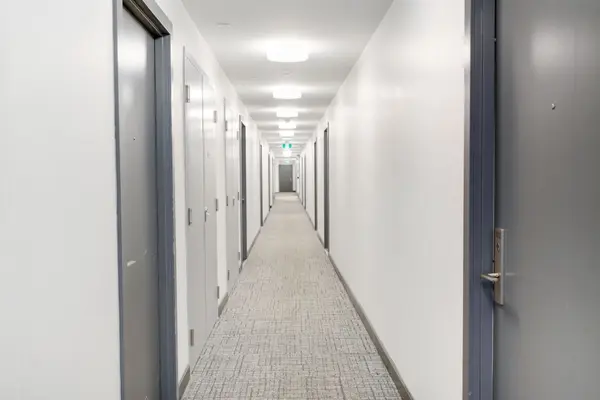 86 Dundas ST E #1015, Mississauga, ON L5A 1W4