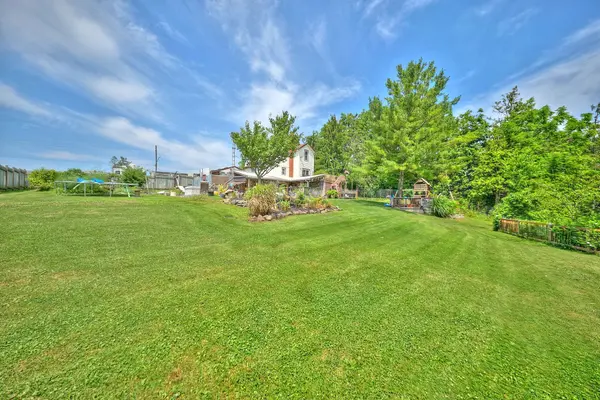 10266 Willodell RD, Niagara Falls, ON L0S 1K0