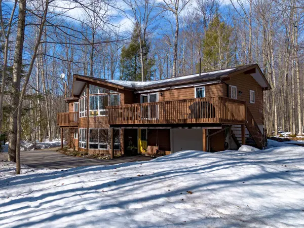 758341 Girl Guide RD, Georgian Bluffs, ON N4K 5N7