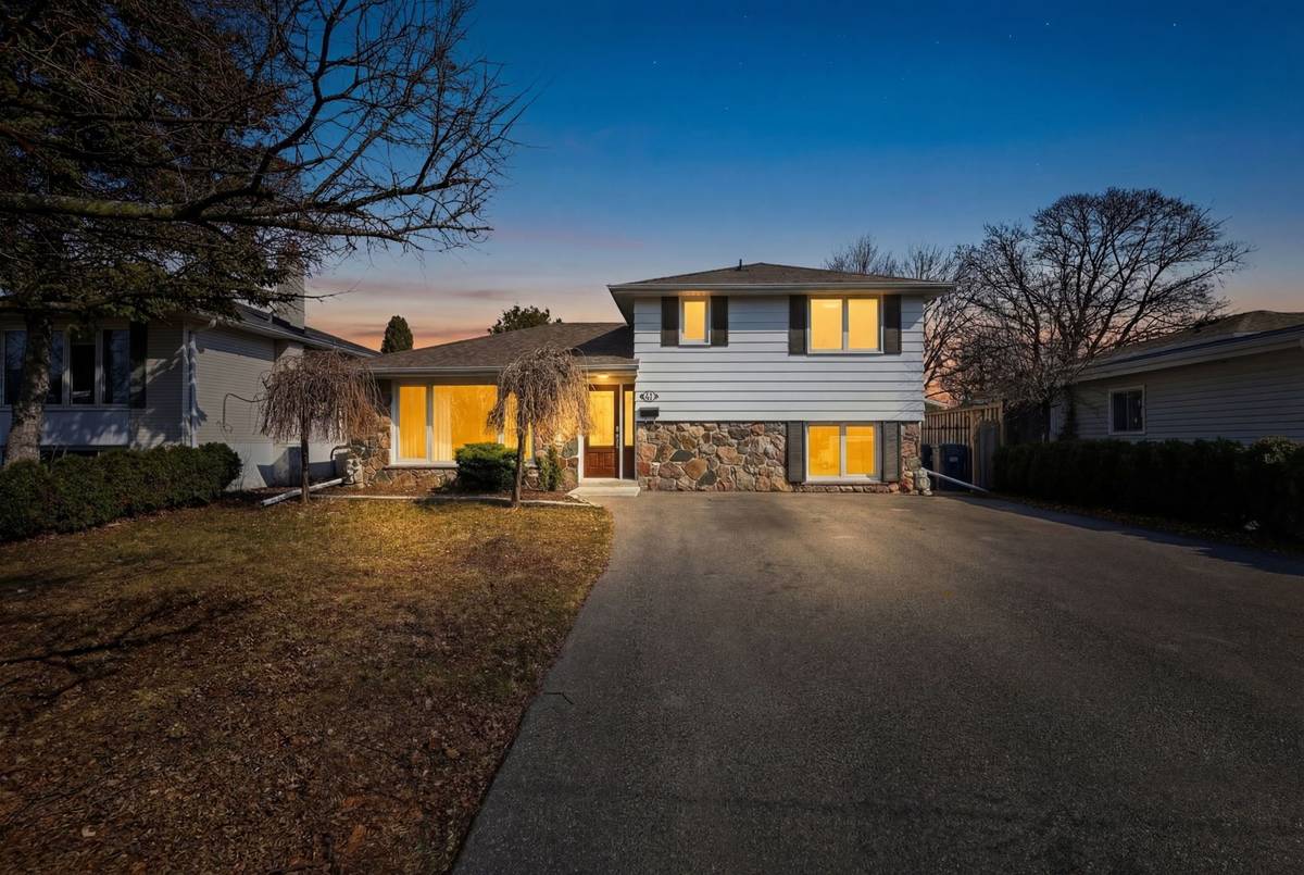 41 Staveley CRES, Brampton, ON L6W 2S1