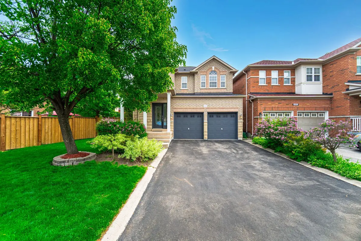 3896 Bloomington CRES, Mississauga, ON L5M 7H4