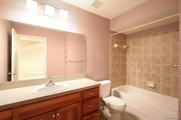 48608 Oak Bridge DR, Canton Charter Township, MI 48188