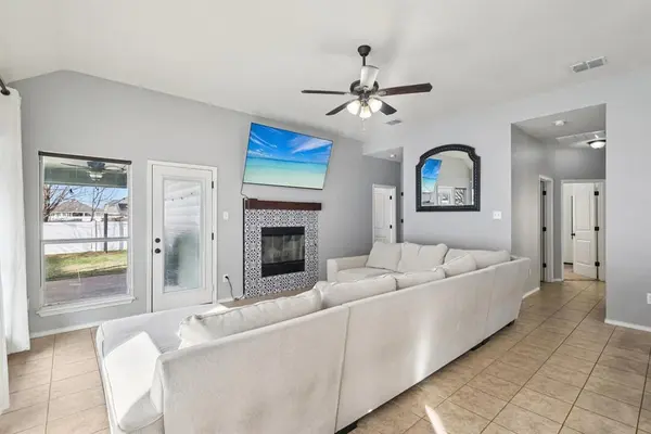 1633 Mary Lane, Providence Village, TX 76227