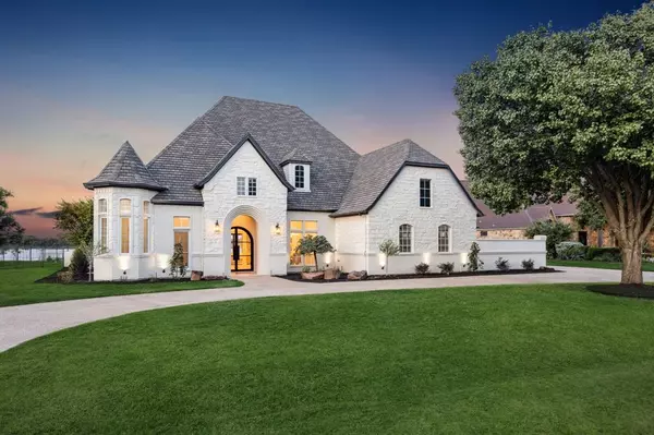 Fort Worth, TX 76179,6124 Lake Shore Drive