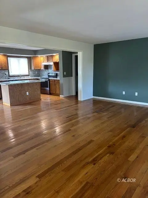 17777 Mush Run Rd, Athens, OH 45701