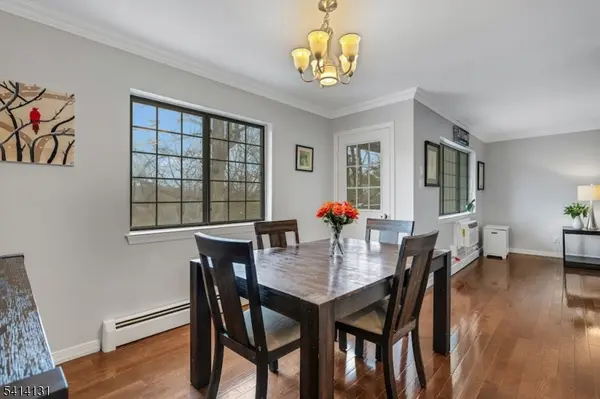 2 Foxwood Dr #E, Morris Plains Boro, NJ 07950