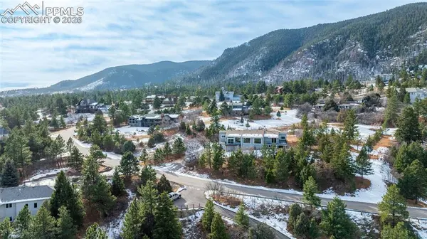 6943 Fox CIR, Larkspur, CO 80118