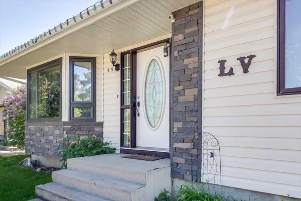55 HORN CRES, Red Deer, AB T4N 5Y8