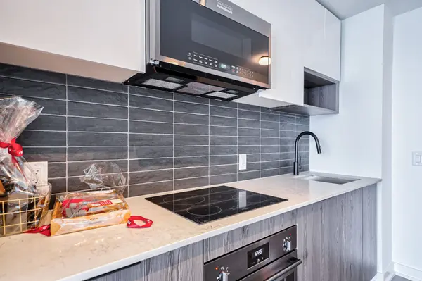 5 Defries ST #3503, Toronto C08, ON M5A 0W7