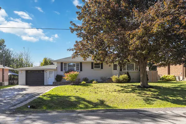 14 Ferguson AVE, Whitby, ON L1M 1A6