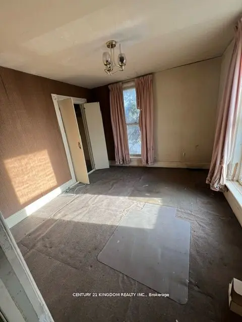 1727 Dunchurch ST, Pickering, ON L1V 1T9