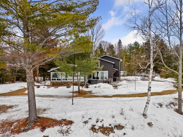 1109 Wilderness Island TRL W, Highlands East, ON K0L 1C0