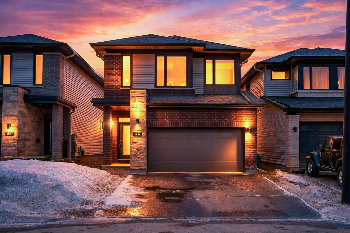 52 Whooping Crane RDG, Blossom Park - Airport And Area, ON K4M 0P2