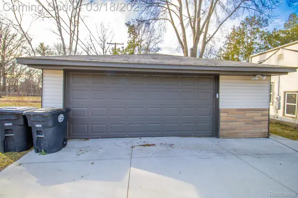 14888 Sunbury ST, Livonia, MI 48154