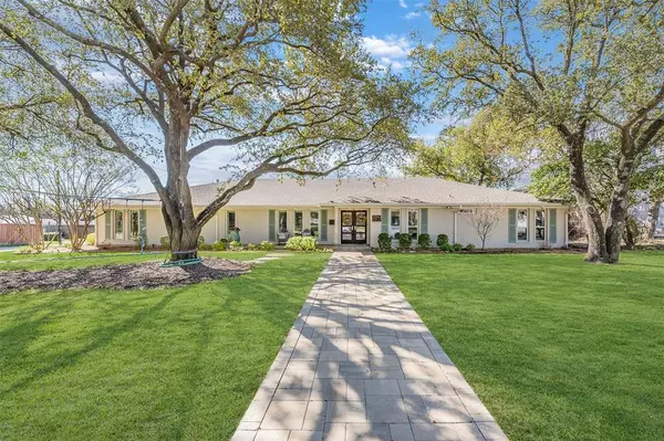 Dallas, TX 75229,3796 Vinecrest Drive