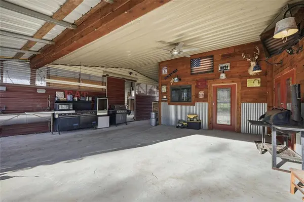 115 Friar Tuck Drive, Gordonville, TX 76245