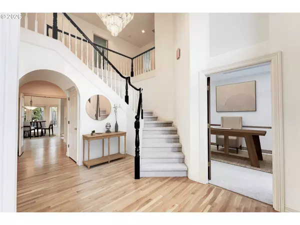 Lake Oswego, OR 97035,14488 PFEIFER DR