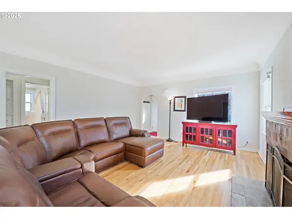 2824 GARFIELD ST, Longview, WA 98632