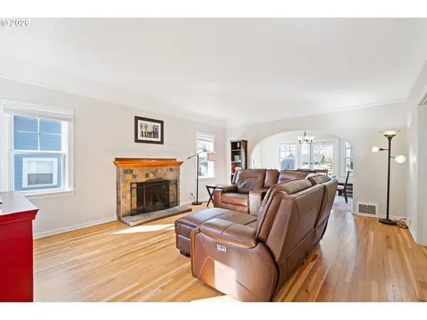 2824 GARFIELD ST, Longview, WA 98632