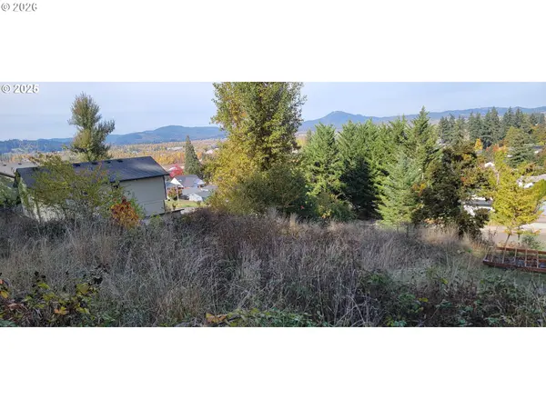 1 Queens AVE, Creswell, OR 97426