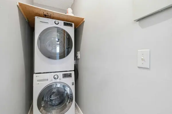 2611 15A ST SW #204, Calgary, AB T2T 4C1