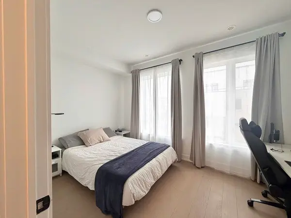 35 Lou Parsons WAY #64, Mississauga, ON L5H 0B2