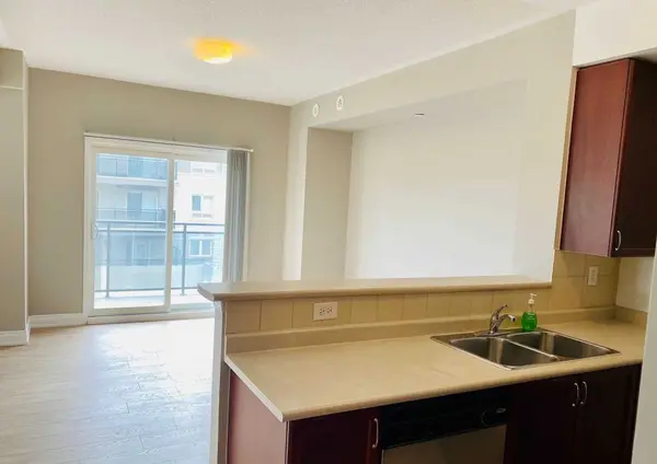 5150 Winston Churchill BLVD #212, Mississauga, ON L5M 0P1