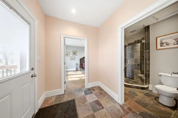 1083 Indiana RD E, Haldimand, ON N0A 1C0