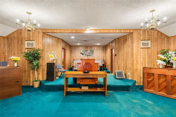 514 W Main Street, Wolfe City, TX 75496