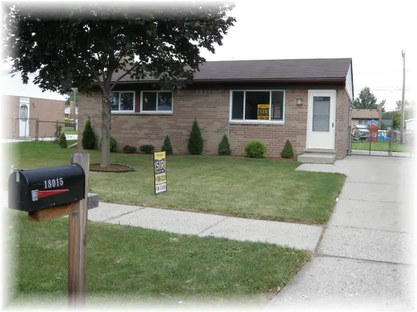 18015 Edgefield ST, Clinton Twp, MI 48035