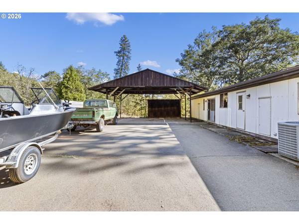 4950 FOOTHILL BLVD, Grants Pass, OR 97526