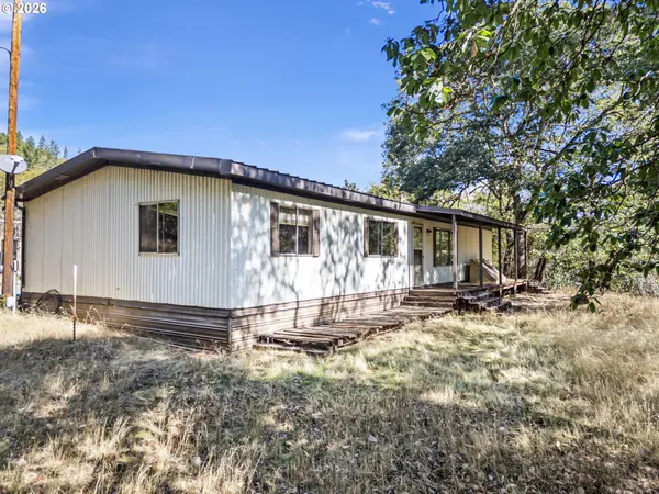 4950 FOOTHILL BLVD, Grants Pass, OR 97526