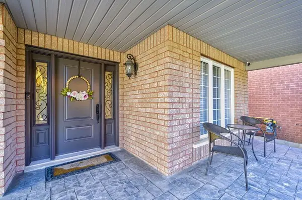 49 Humber Forest CT, Vaughan, ON L4H 1N3