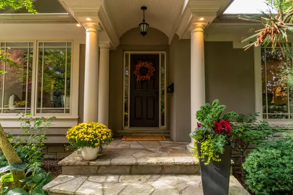 2047 Ardleigh RD, Oakville, ON L6J 1V6