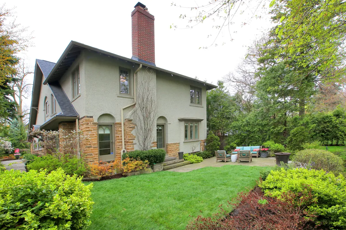 39 Glengowan RD, Toronto C04, ON M4N 1G1