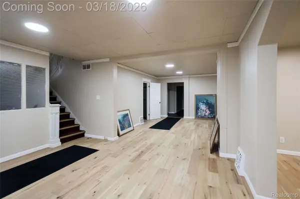 4458 Joy RD, Detroit, MI 48204