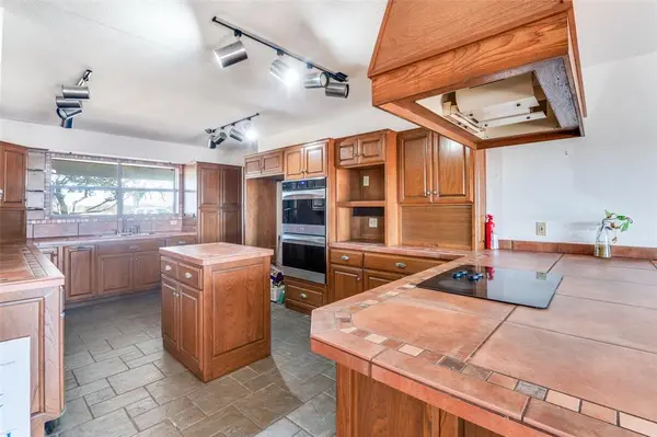 515 Farr Altom Road, Combine, TX 75159