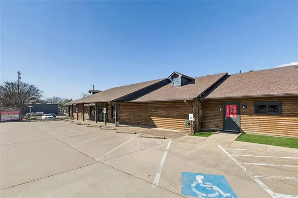 204 S Main Street, Keller, TX 76248