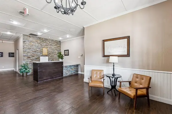 204 S Main Street, Keller, TX 76248