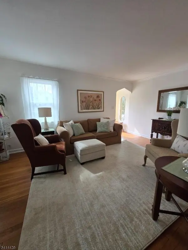 34-09 Southern Dr, Fair Lawn Boro, NJ 07410