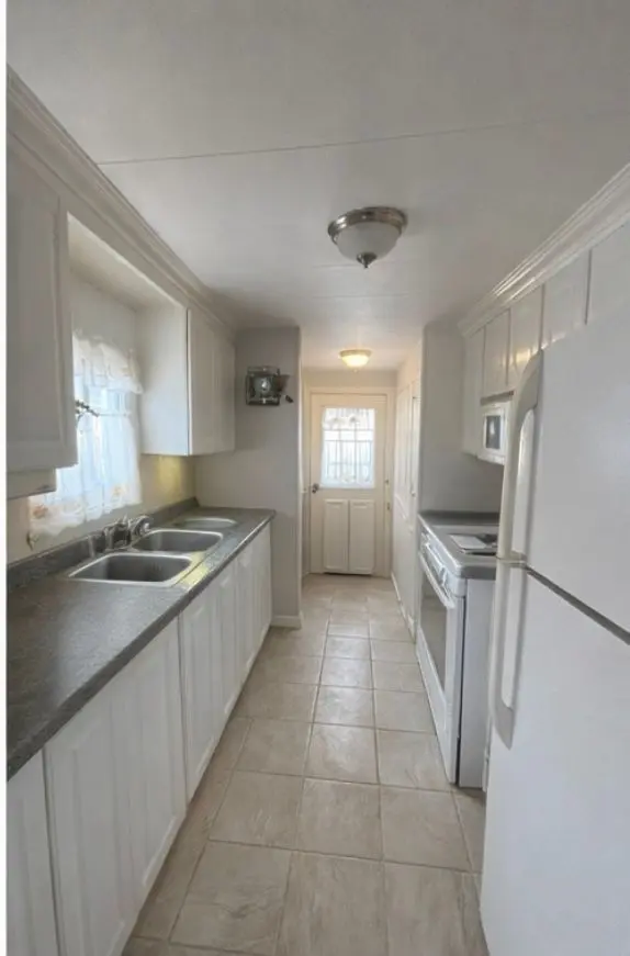 6 Pinehill CT, Innisfil, ON L9S 1R5